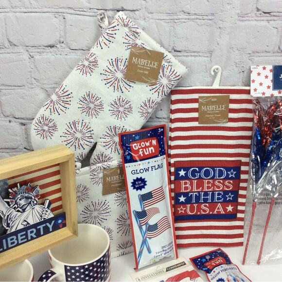 4th of July Party 11 Piece Bundle Patriotic Decor Invitations Mugs Glow Sticks - Picture 8 of 16